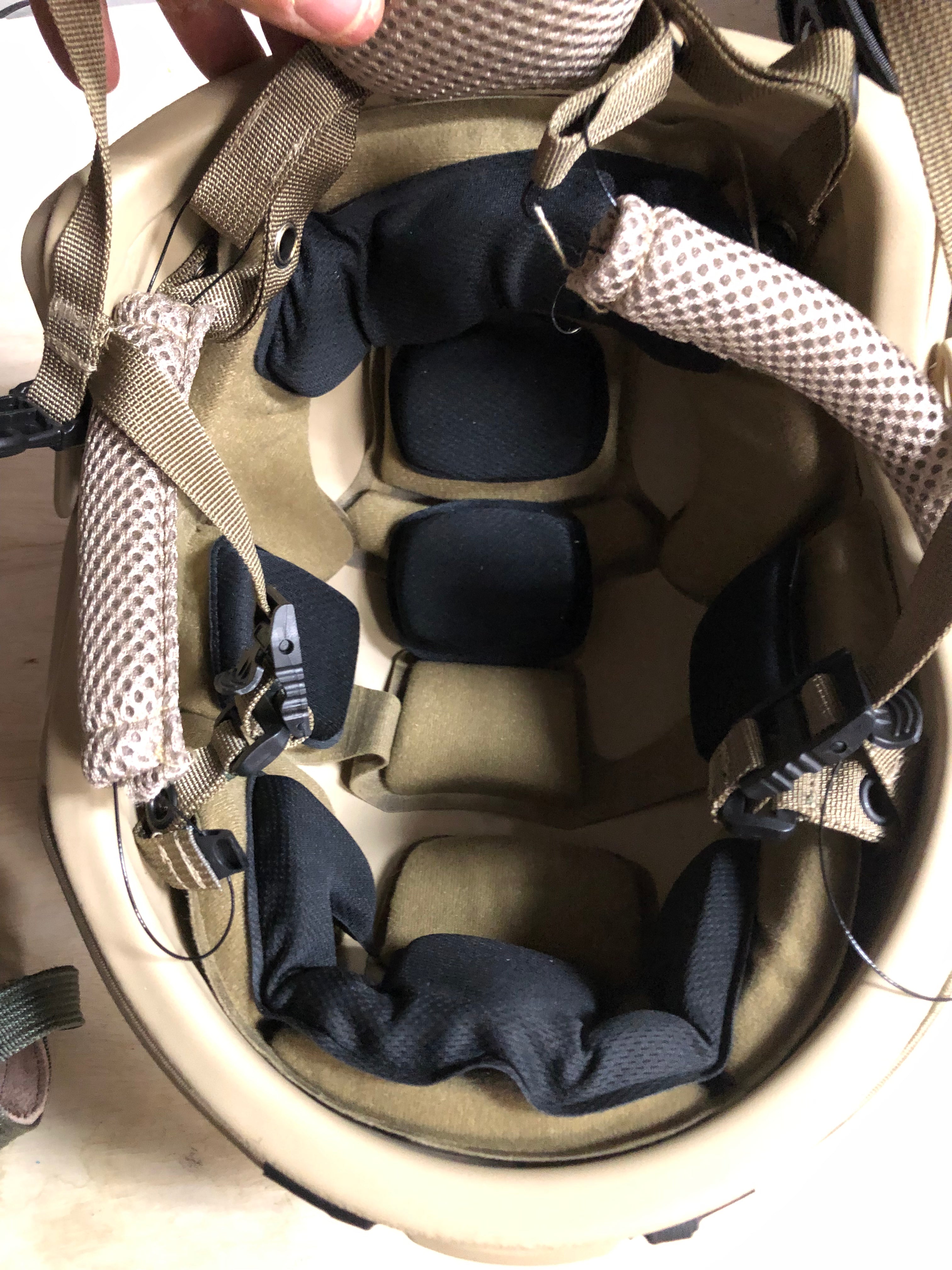 Ballistic Helmet RT2 High Cut Helmet: Tested to LEVEL IIIA (Included Arc Rails, Padding, Straps) Redemption Tactical